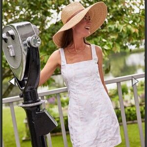 Vineyard Vines White Dress with Tan Hat